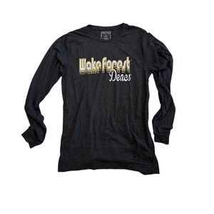 NWOT "Wake Forest Deacs" Long Sleeve T-Shirt Size Medium